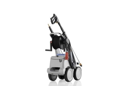 4657